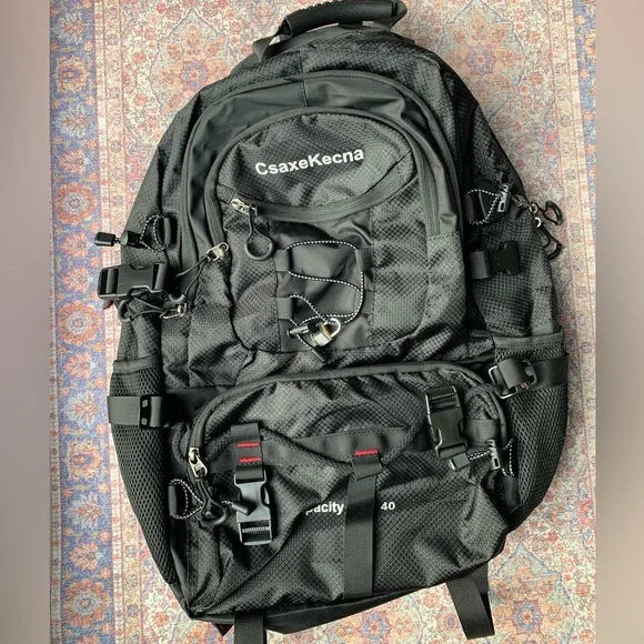 CsaxeKecna 40L Waterproof Lightweight Backpack - Picture 2 of 5